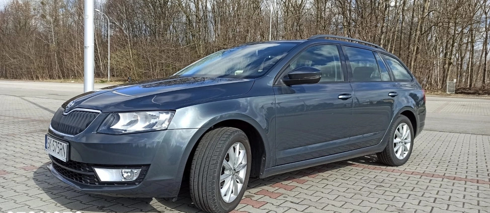 Skoda Octavia cena 41500 przebieg: 179614, rok produkcji 2016 z Katowice małe 46